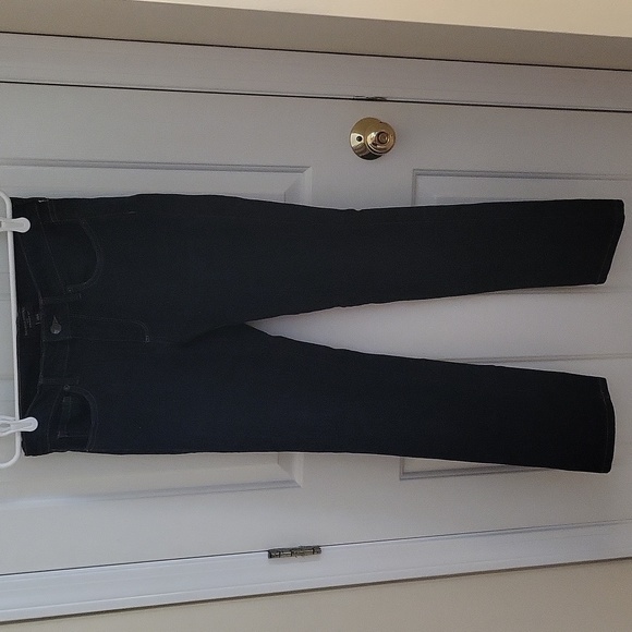 Banana Republic Denim - NWOT Banana Republic Straight Fit Dark Wash Denim Jeans, Size 28/6